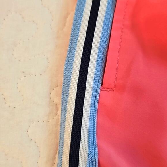 Vintage Summer Women's Pink Athletic Shorts with Black & Blue Striped Sides Sz L - Picture 4 of 7